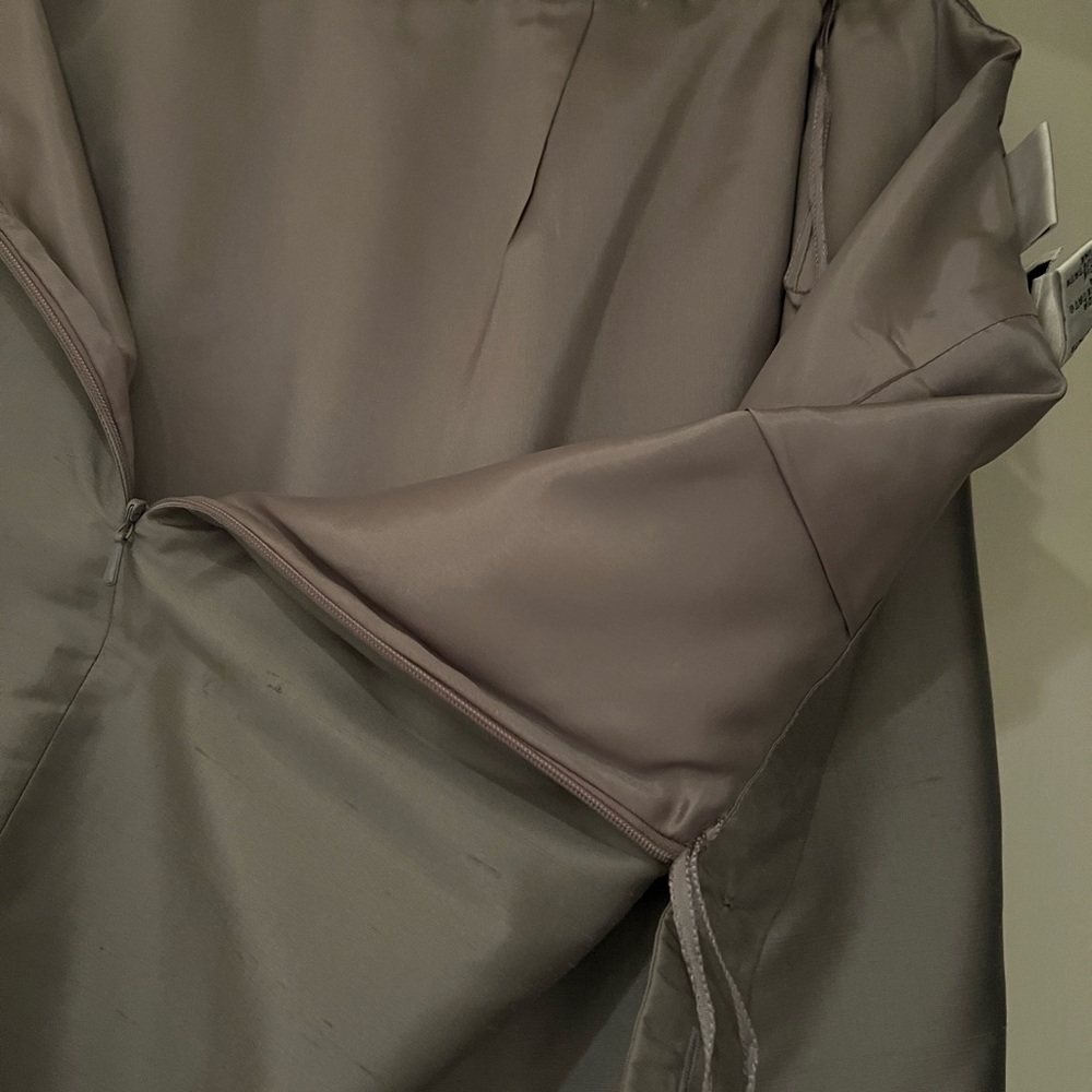Rena Rowan Classic 100% Silk Skirt Suit Formal Women's 8 Silver/Gray Lined